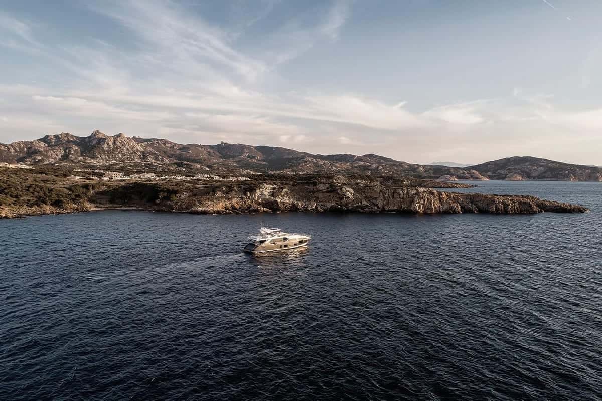 Azimut Grande 27 METRI - miniatura 8