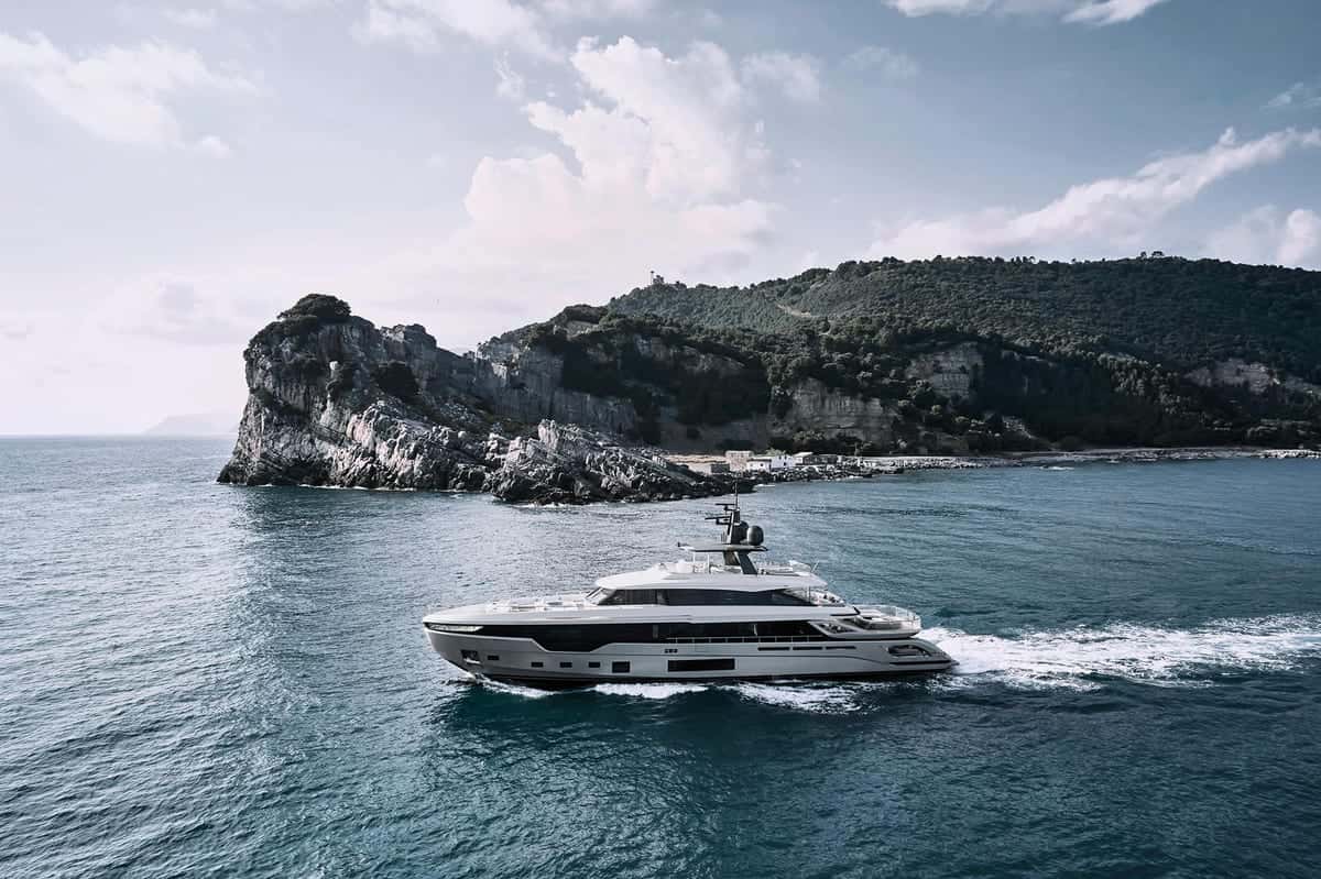 Azimut Grande Trideck - miniatura 3