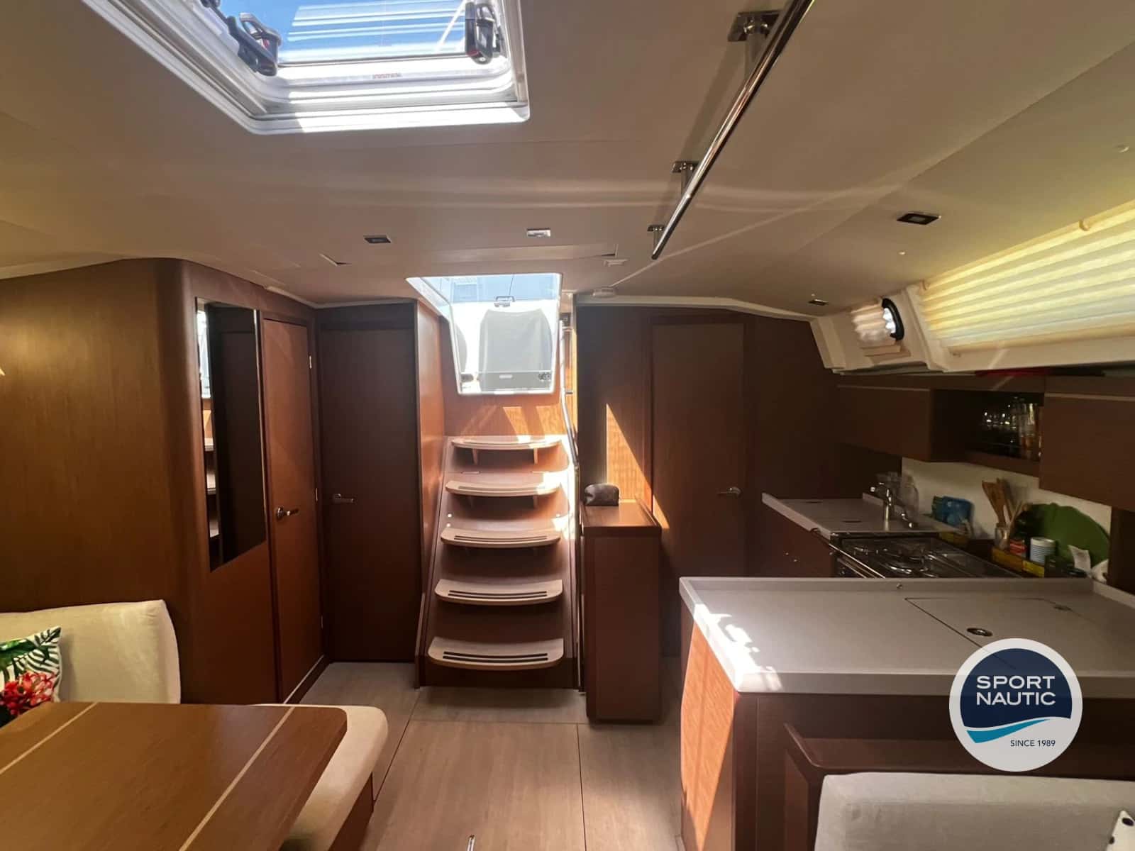 OCEANIS 46.1 - miniatura 2