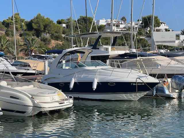 Cruiser Yachts 300 Express - miniatura 2