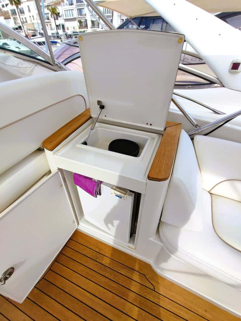 CHRIS CRAFT CORSAIR 36 - miniatura 12