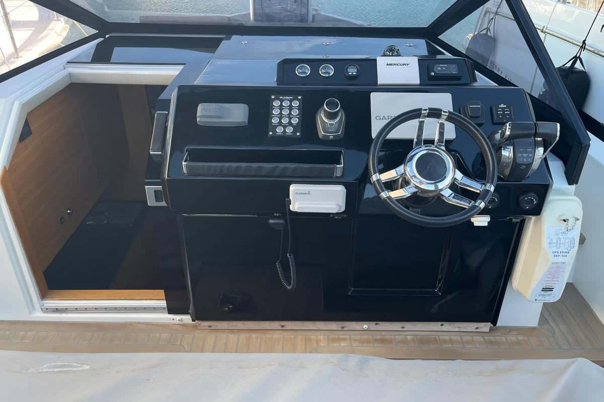 De Antonio Yachts 33cruisers - miniatura 15