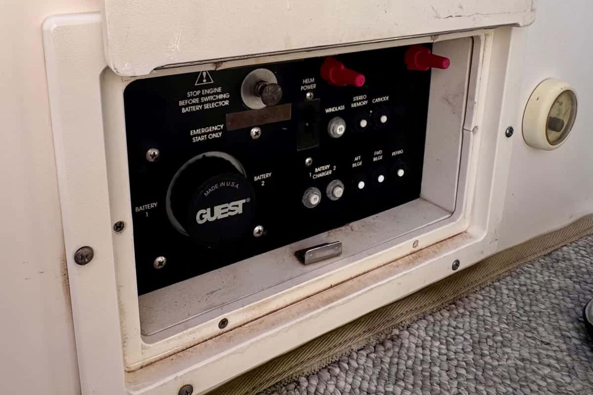 Rinker Fiesta Vee 250 - miniatura 25