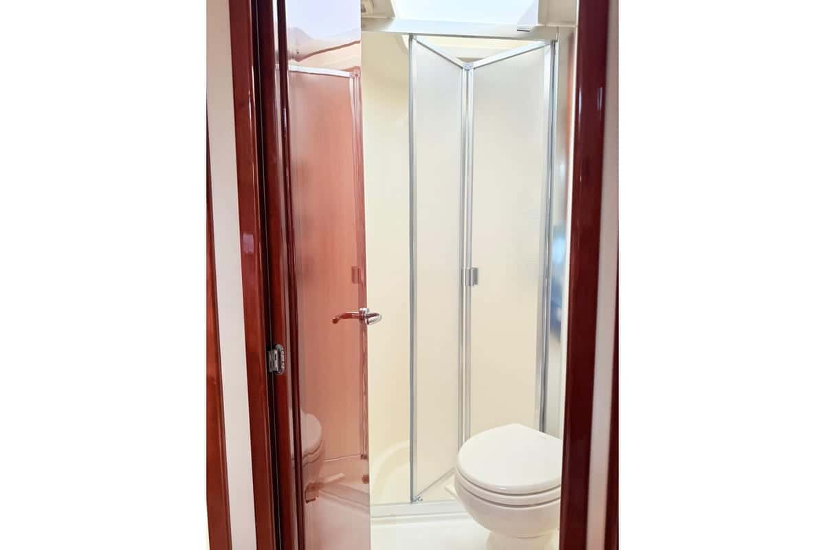 Rodman 38 Fly - miniatura 37