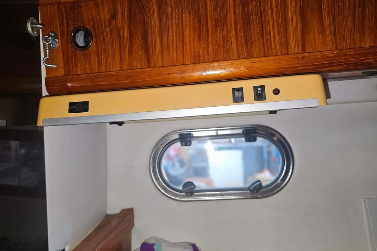 Fjord 390 SIN MOTORES - miniatura 4