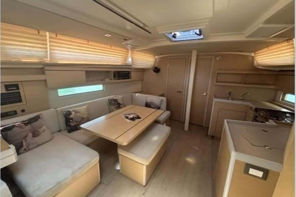 Beneteau Oceanis 40.1 - miniatura 10