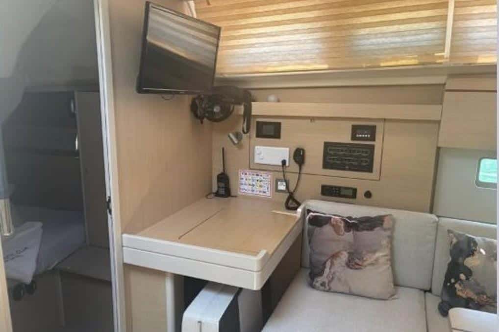 Beneteau Oceanis 40.1 - miniatura 17