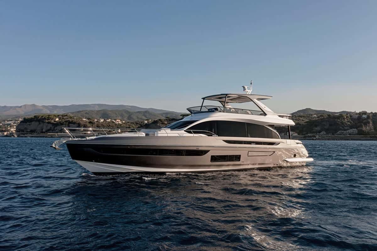 Azimut Fly 72