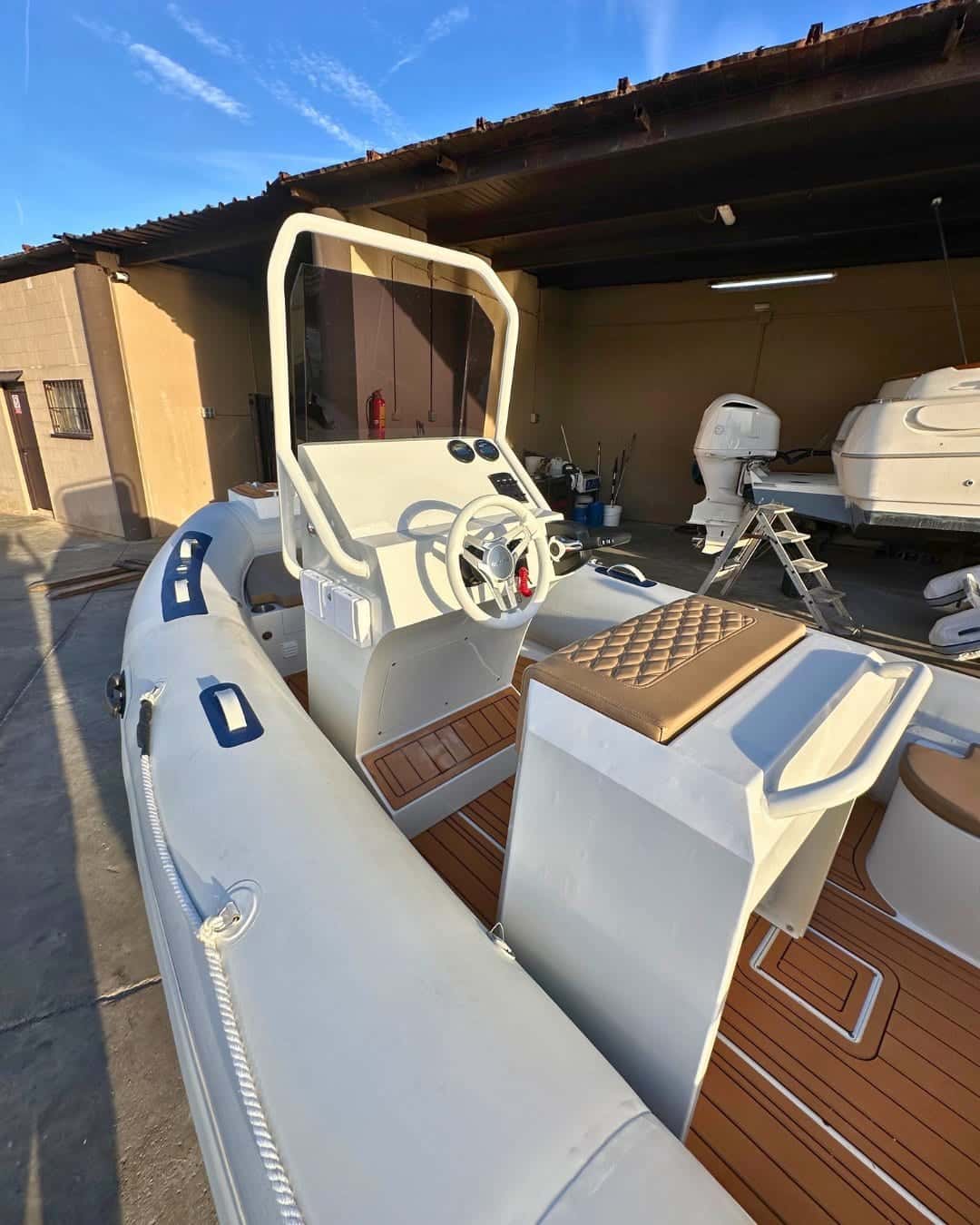 Maro boats M561 - miniatura 10