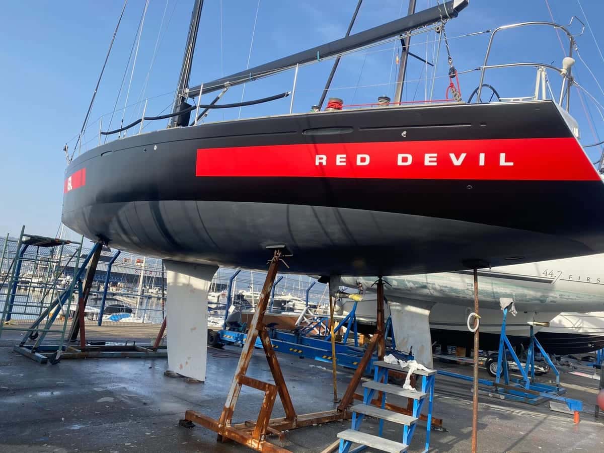 BENETEAU FIRST 44.7 RED DEVIL - miniatura 11