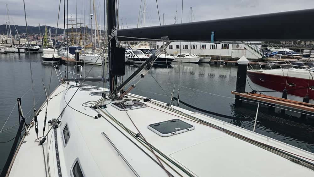 BENETEAU FIRST 44.7 RED DEVIL - miniatura 15