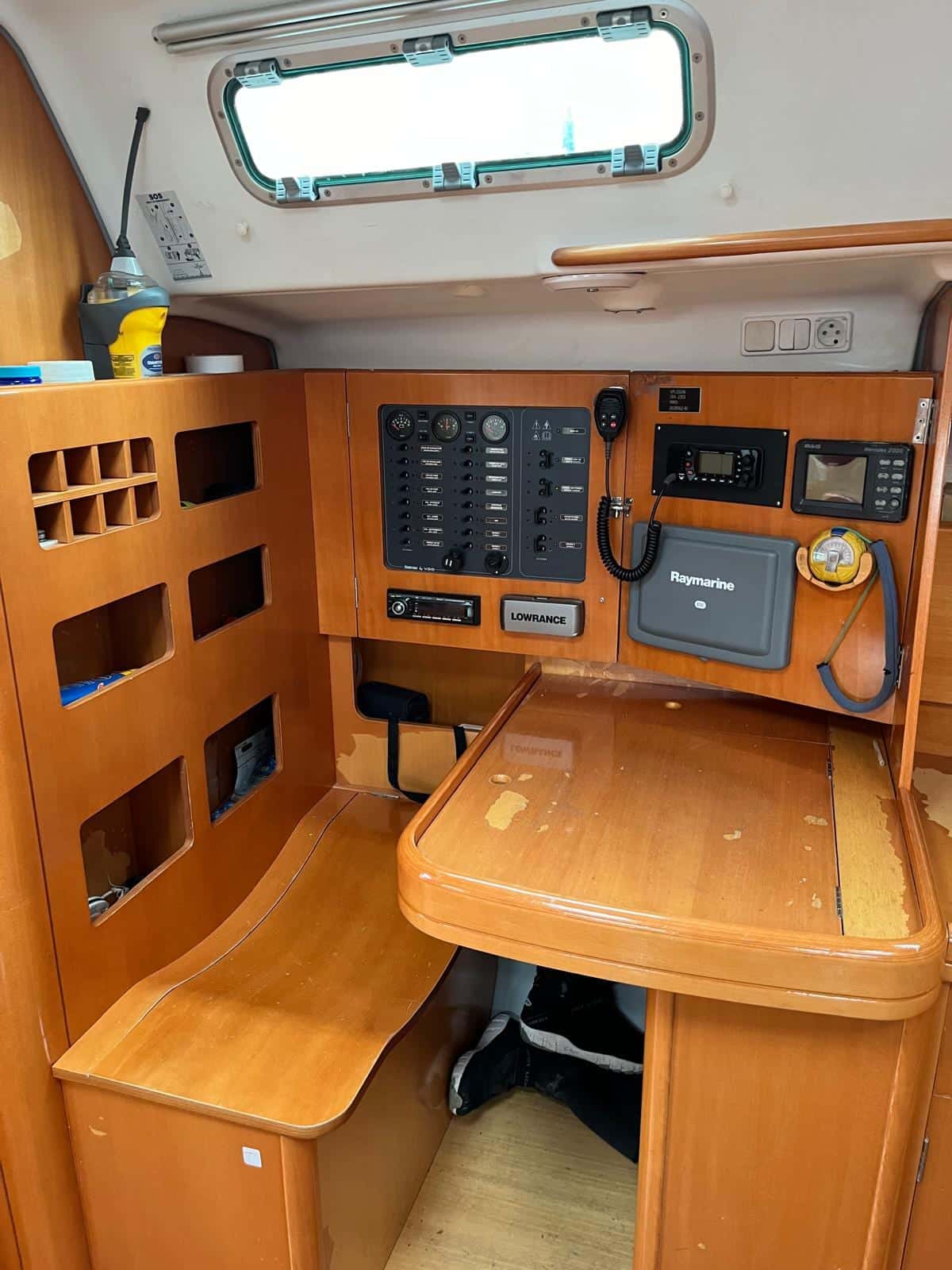 BENETEAU FIRST 44.7 RED DEVIL - miniatura 28