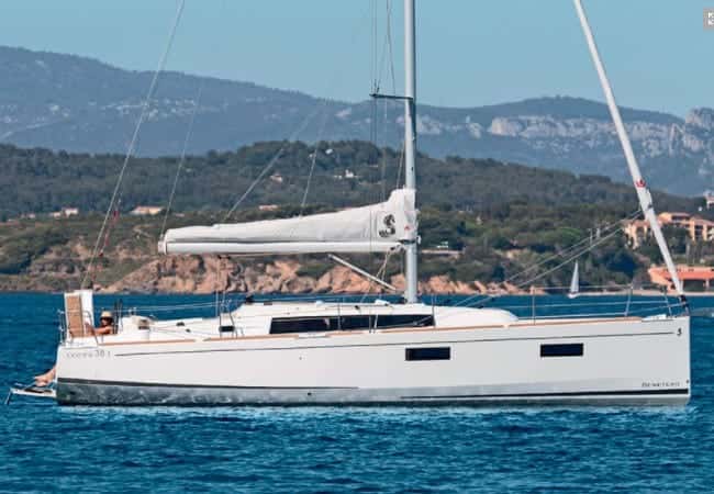 Beneteau Oceanis 38.1