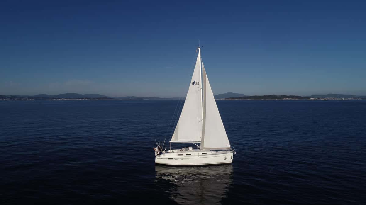 Bavaria 32 CRUISER - miniatura 6