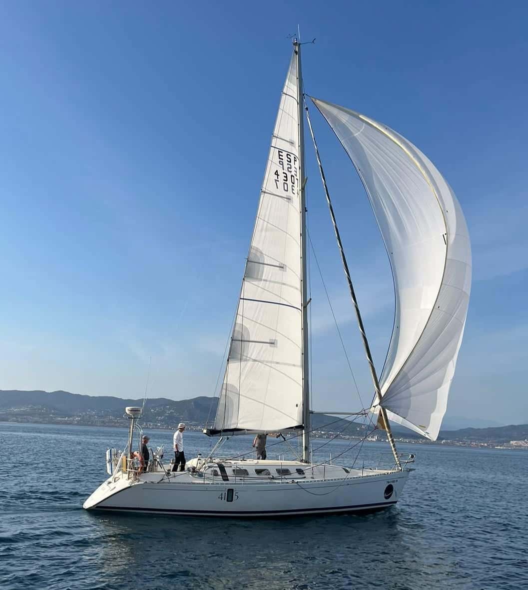 BENETEAU FIRST 41S 5 SOLAR - miniatura 3