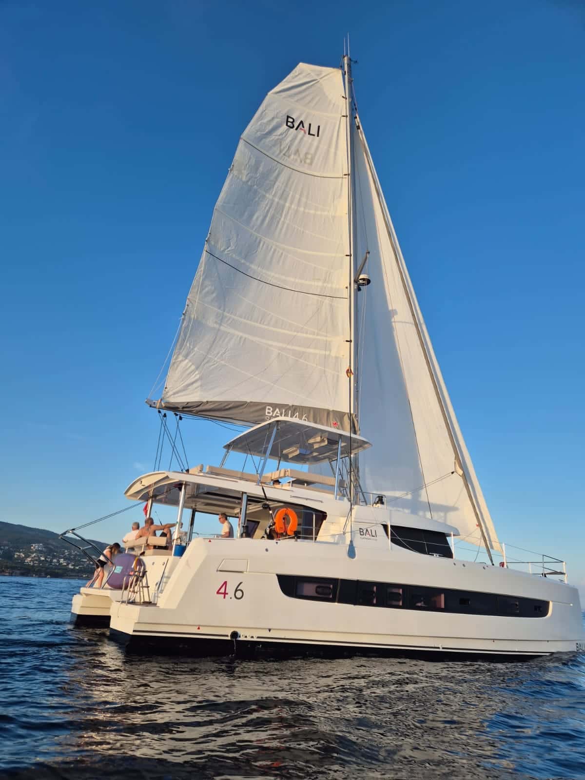 BALI Catamaran 4.6 Open Space TITAN III - miniatura 4