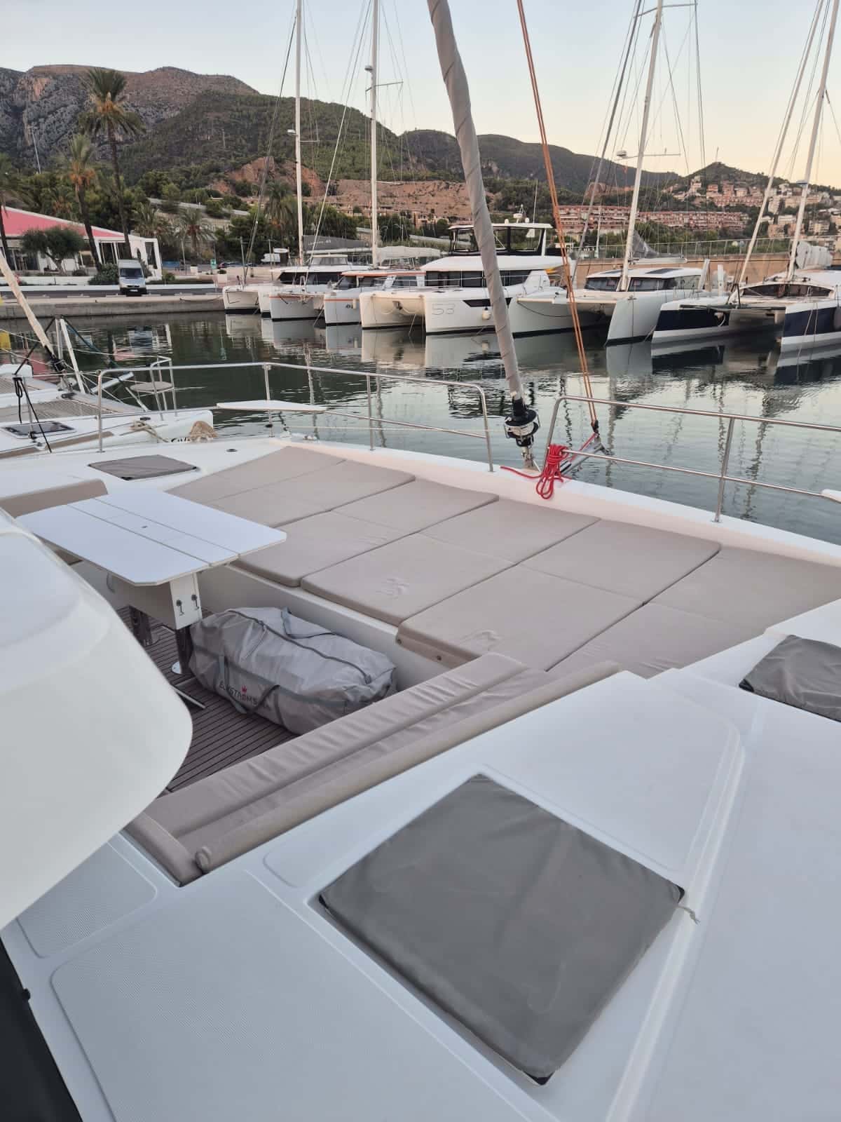 BALI Catamaran 4.6 Open Space TITAN III - miniatura 22
