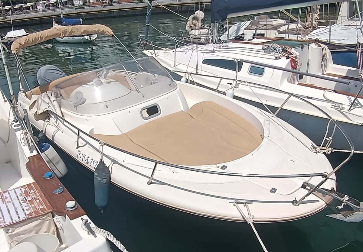 Cap Camarat 715 WA